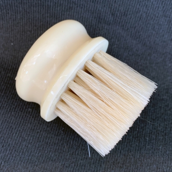 Faux Ivory Beard Brush Round